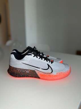 NikeCourt Air Zoom Vapor 11 Premium NYC Tournament Pack HC Tennis Shoes